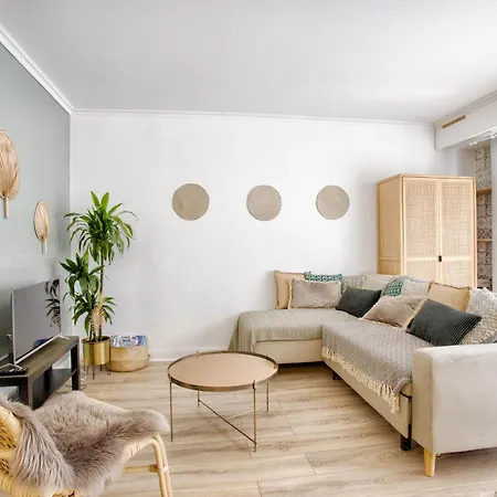 Avec Espace Nuit En Plein Centre De