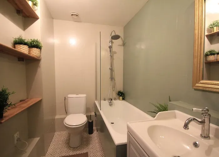 Avec Espace Nuit En Plein Centre De *